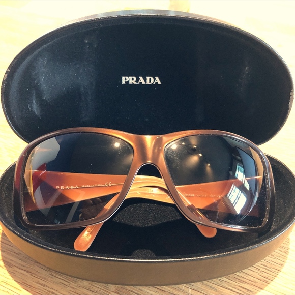 Prada Spr9g 4bx2z Soft Br Sunglasses 